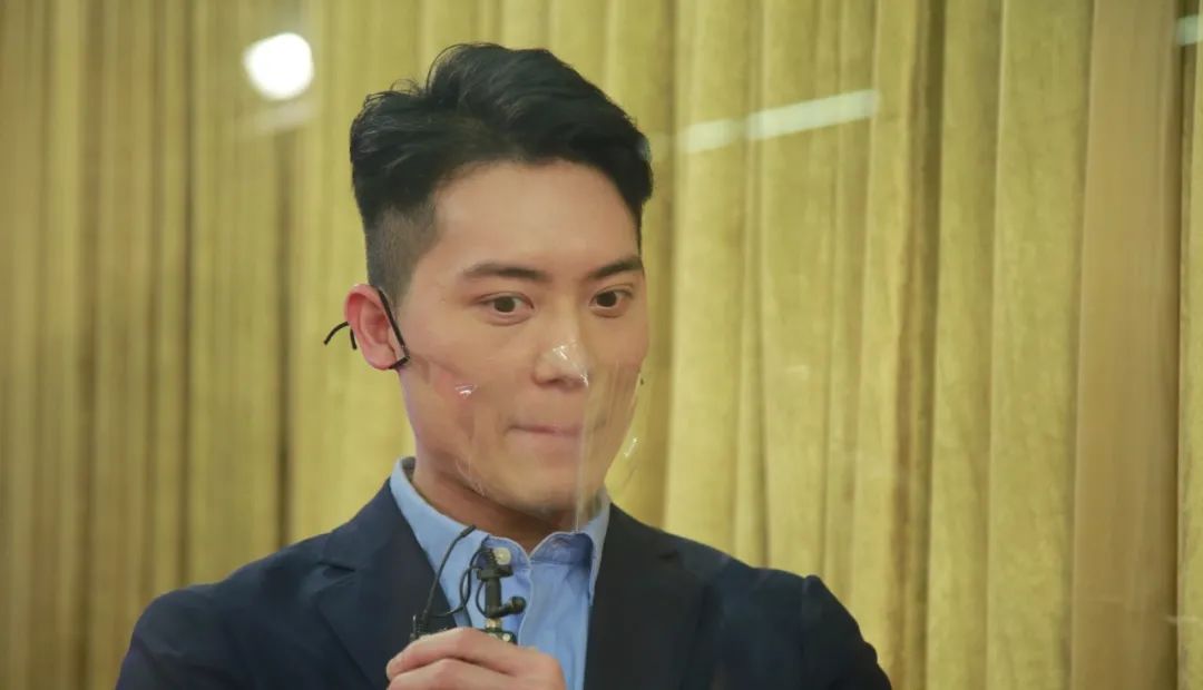 tvb《冲上云霄大选》!学霸港姐绯闻男友凭"绯闻优势"成为大热