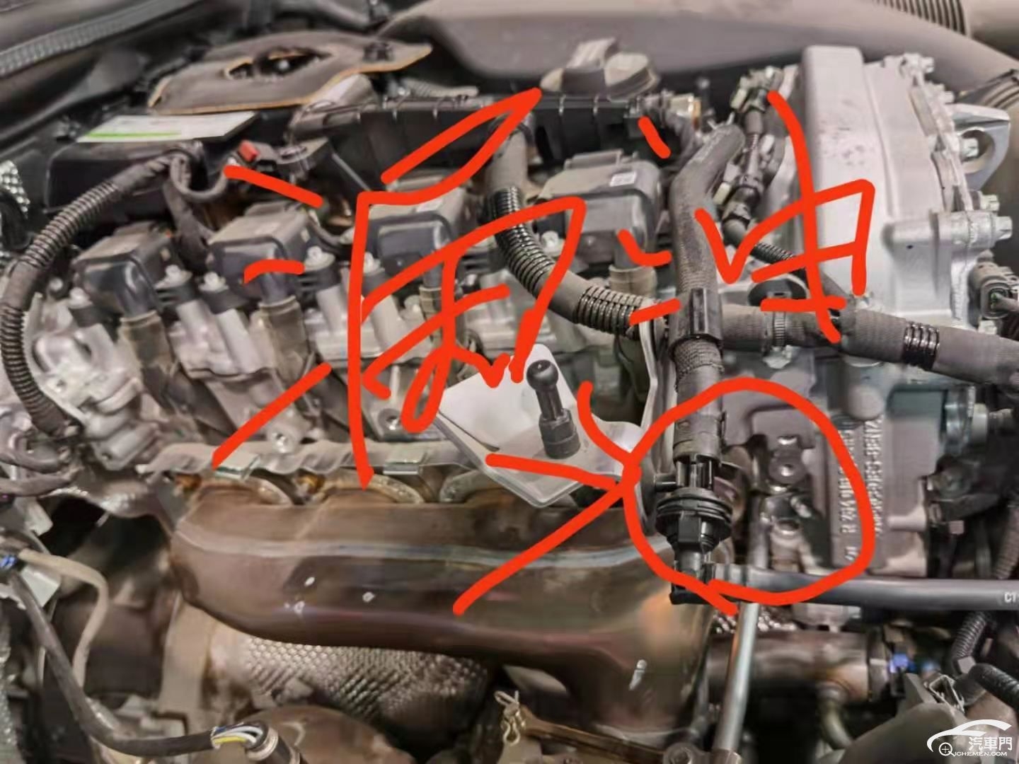 甩不掉的漏油标签 2020款奔驰e级被爆发动机漏油