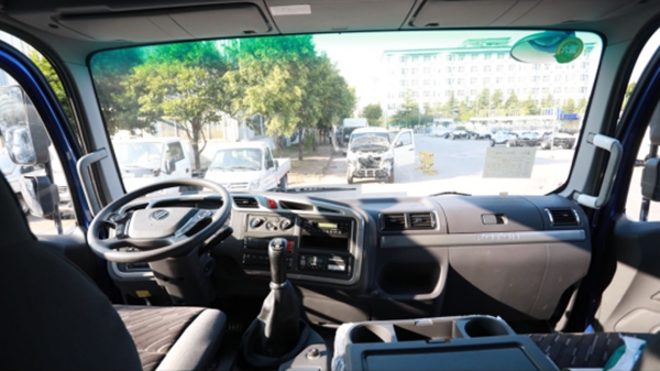 满足不同市场需求 实拍大金刚es7工程车 | 卡车之友网