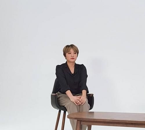 提起这个金贤淑可能很多人会表示并不认识她,在韩国,她的名气也并不大