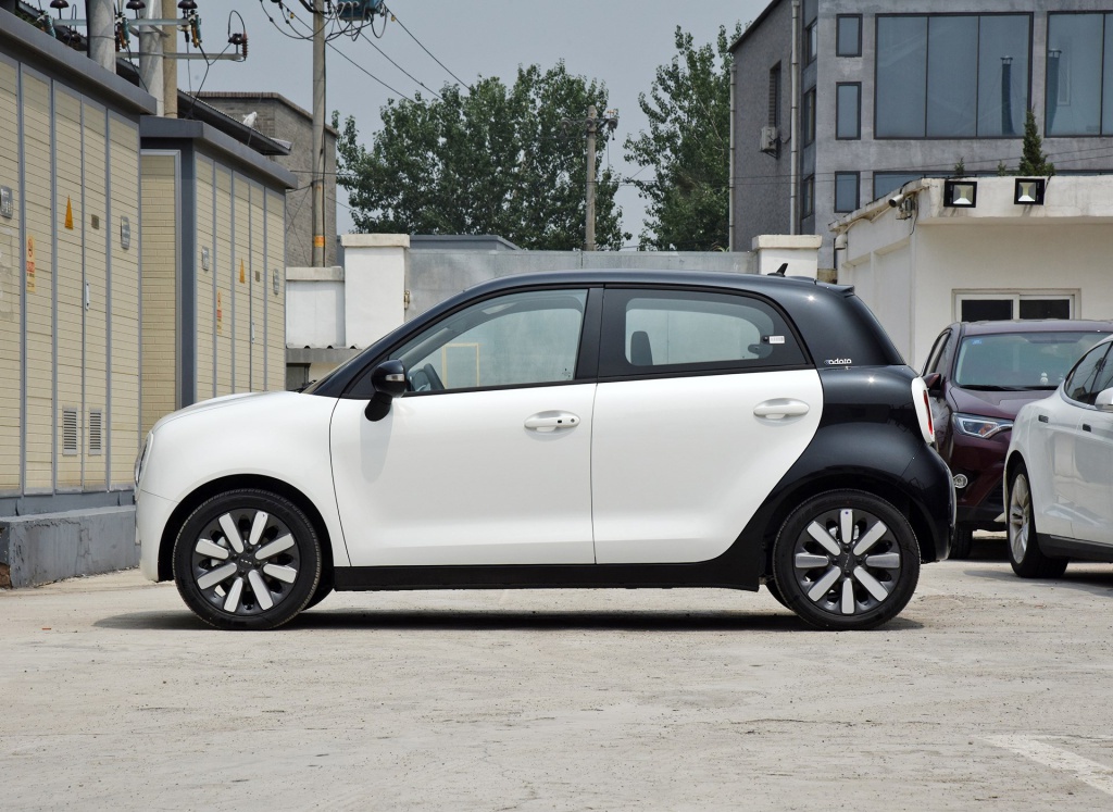 入门级电动小车推荐 最长续航351km 最便宜3.88万