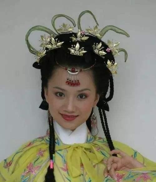 外来媳妇本地郎当中的冰冰扮演者龚洁影,广东粤剧院刀马旦