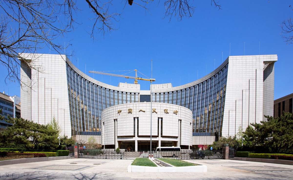 中国人民银行相比较其他银行优势发展前景是怎么样的?