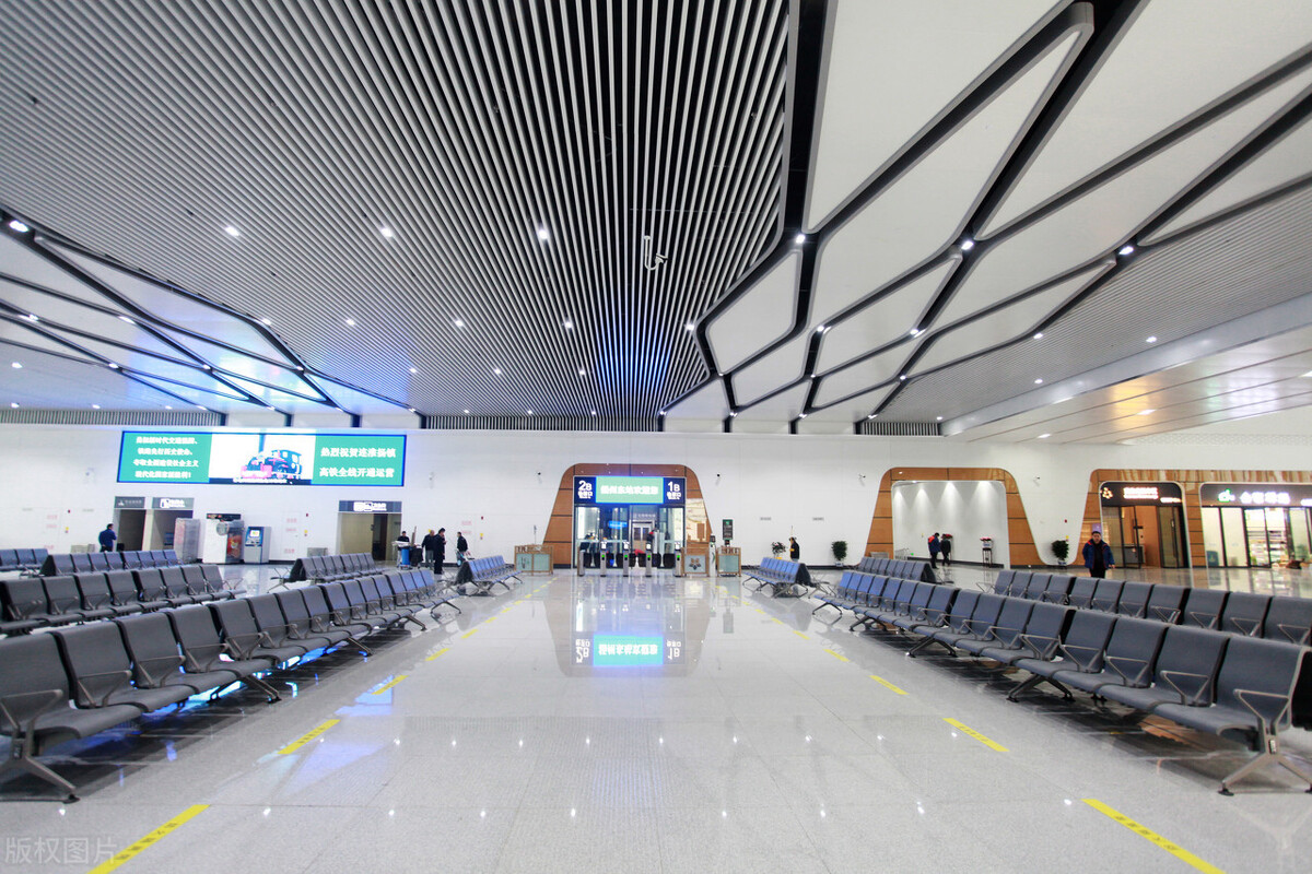 最新发布扬州高铁时刻表出炉扬州东站内部照片流出建议收藏