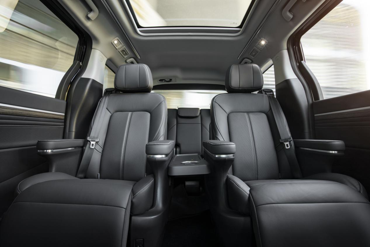 试驾传祺m8,这才是真正的陆地公务舱