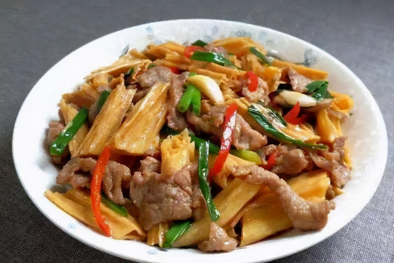 做腐竹炒肉时,加上这"1步",软嫩入味,很下饭