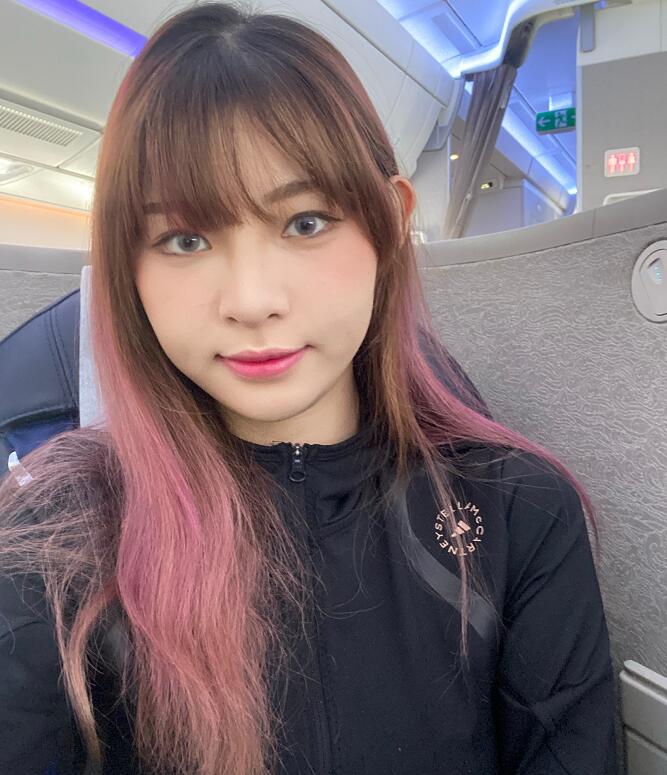 痞幼又暴露神秘背景,在三亚拥有8栋别墅,她到底有多有钱?