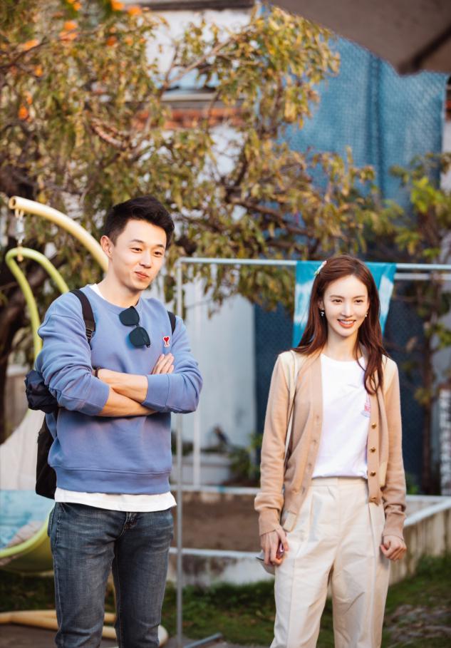 《女儿们的恋爱》陈一鸣出场后,金晨一改往日形象,cp感很强