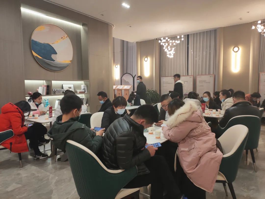 燕郊某商住公寓交易现场。李燕星/摄