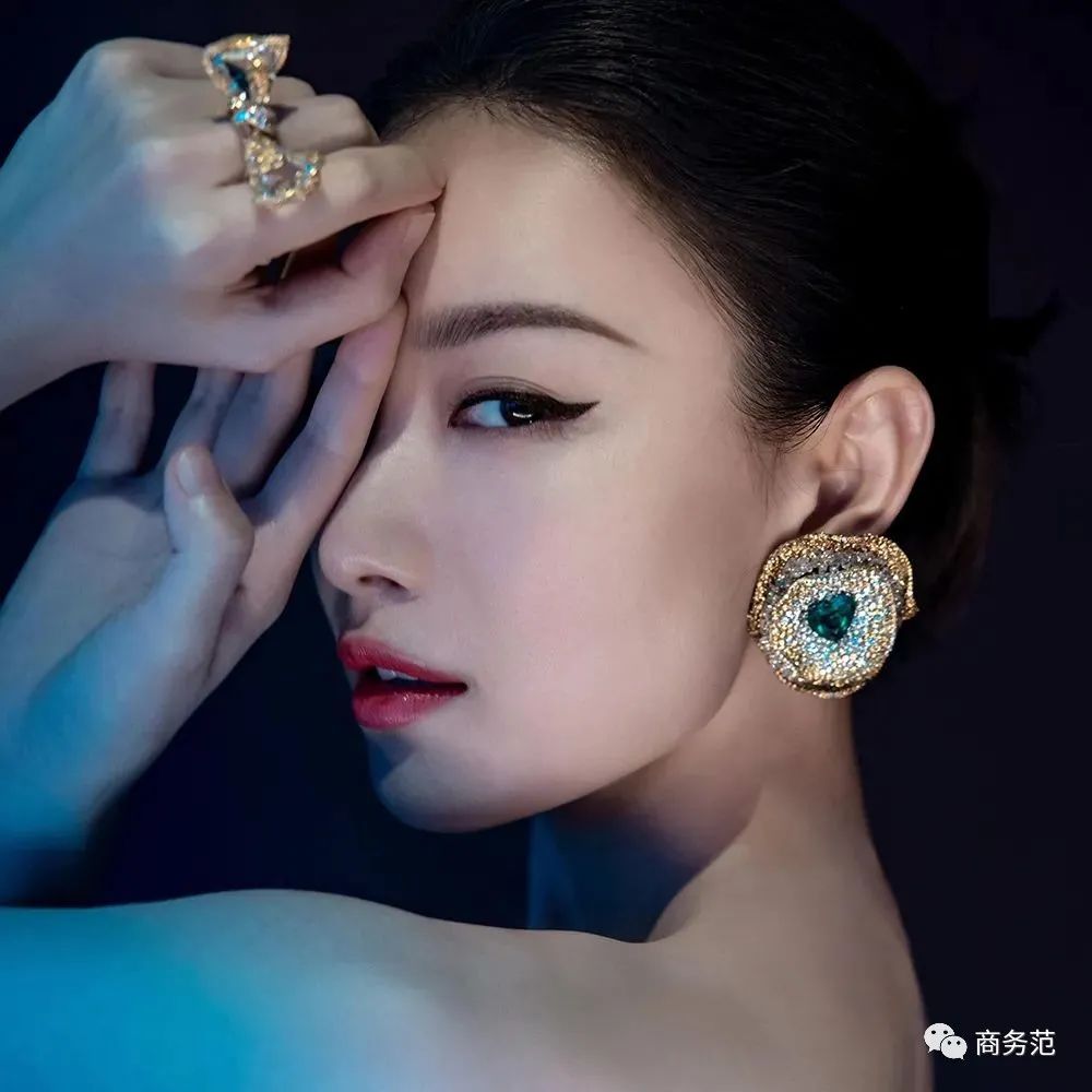 女明星红毯戴珠宝怎么赢凹造型实在太拼了