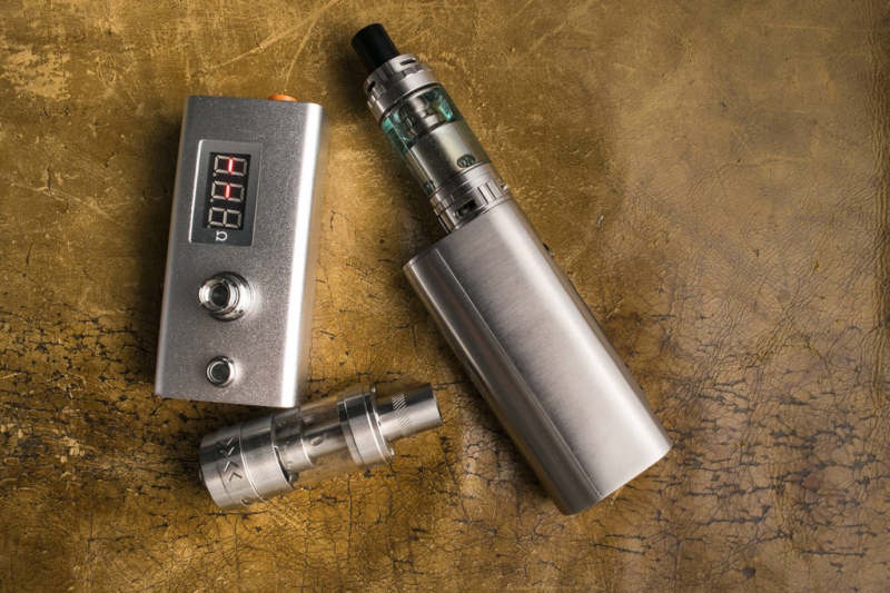 不止价格战:电子烟门店深陷"内卷化"