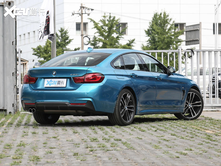 新款宝马4系四门轿跑车上市 售35.98万起