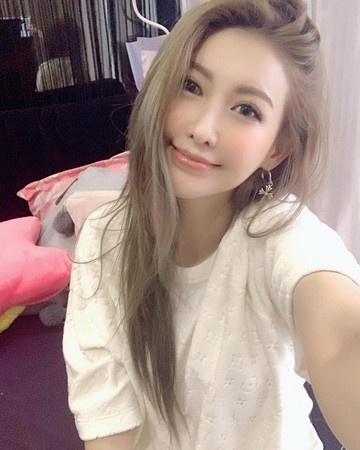 台媒爆料简恺乐近况!罗志祥彻底把她遗忘,8个月躲在家中不出门