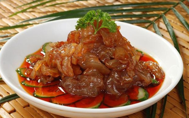 15道海蜇凉拌菜,肉质较厚,营养丰富,在家轻松做出餐厅的味道