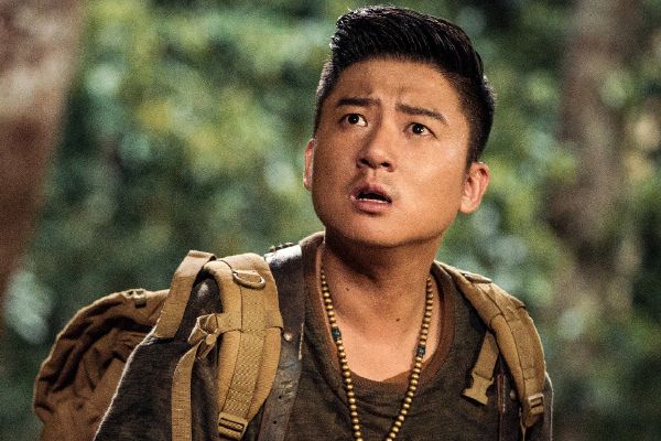 组成一个全新的"铁三角",除此之外,还有诸多老戏骨王劲松饰演吴二白