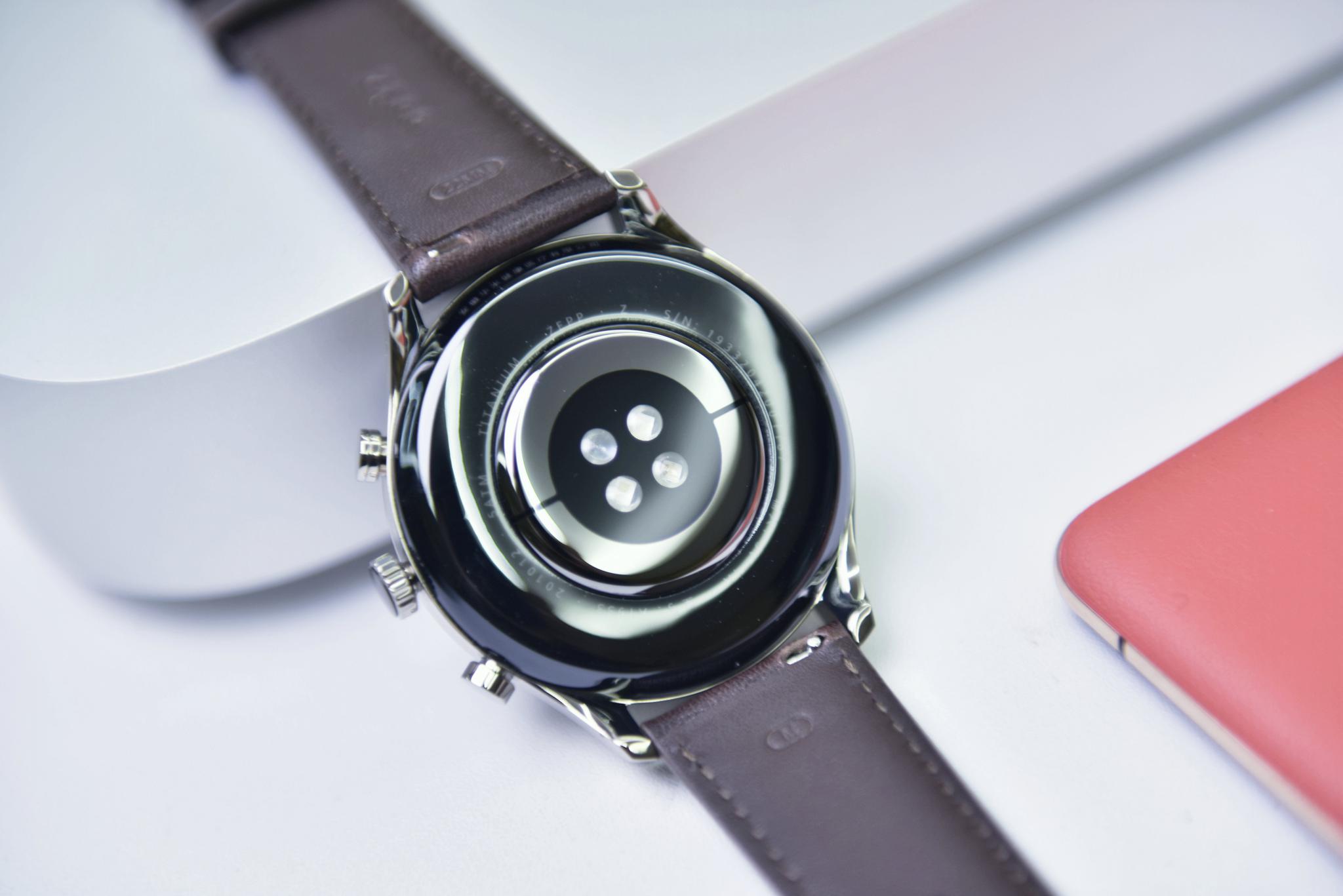 智能手表圈的高端机械手表! Zepp Z精工品质来袭!