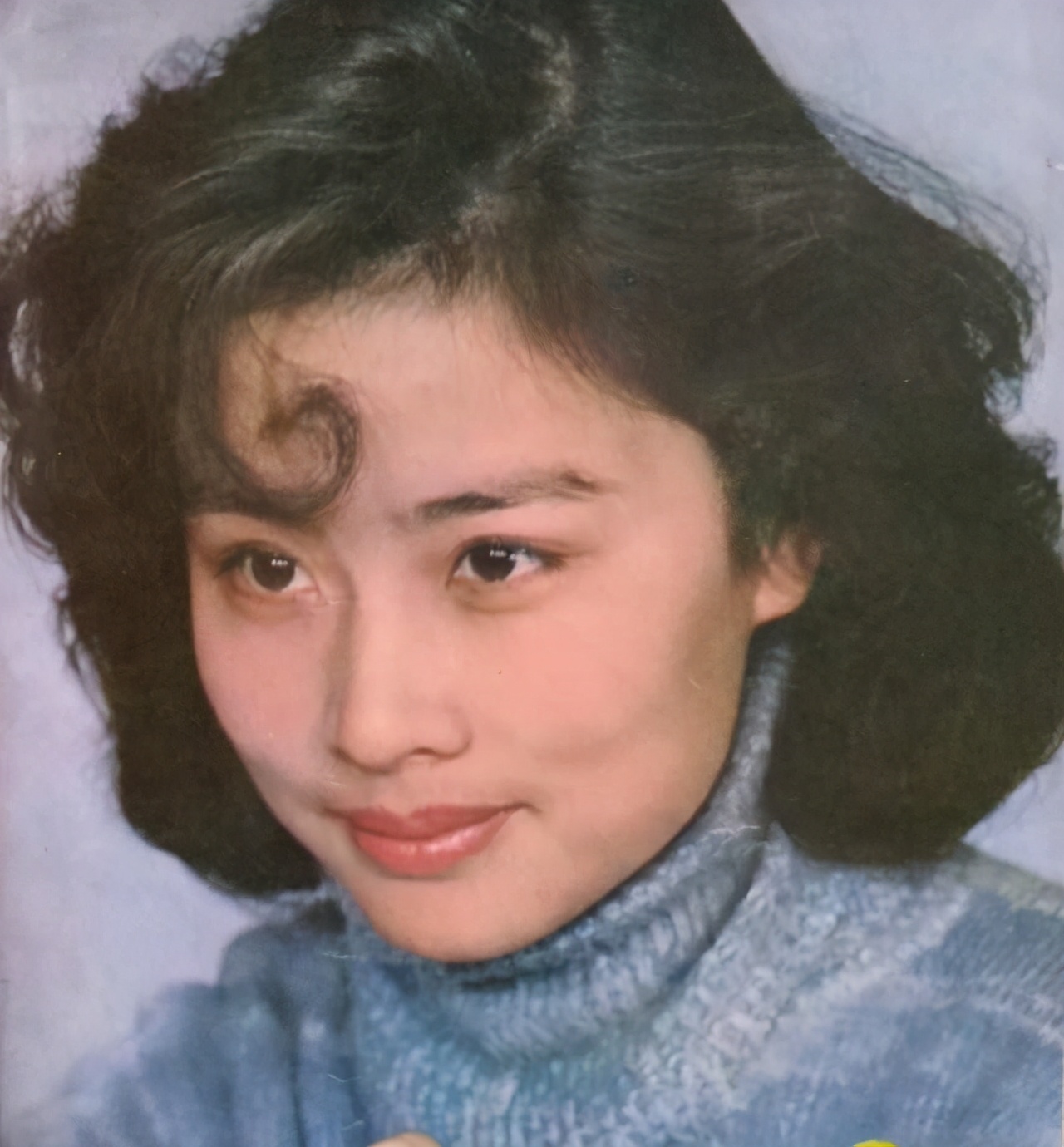 八十年代影星赵娜,具有一种识别度极高的英气俊秀的美丽