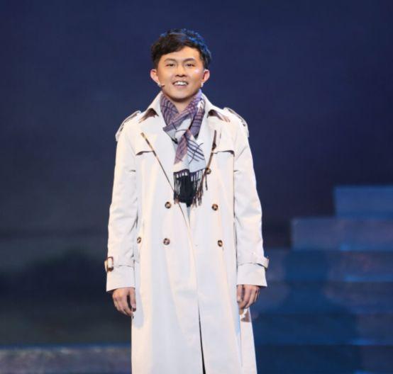 因太优秀找不到方向,今主持拍戏样样精通|高晓松|梁植|清华_新浪新闻