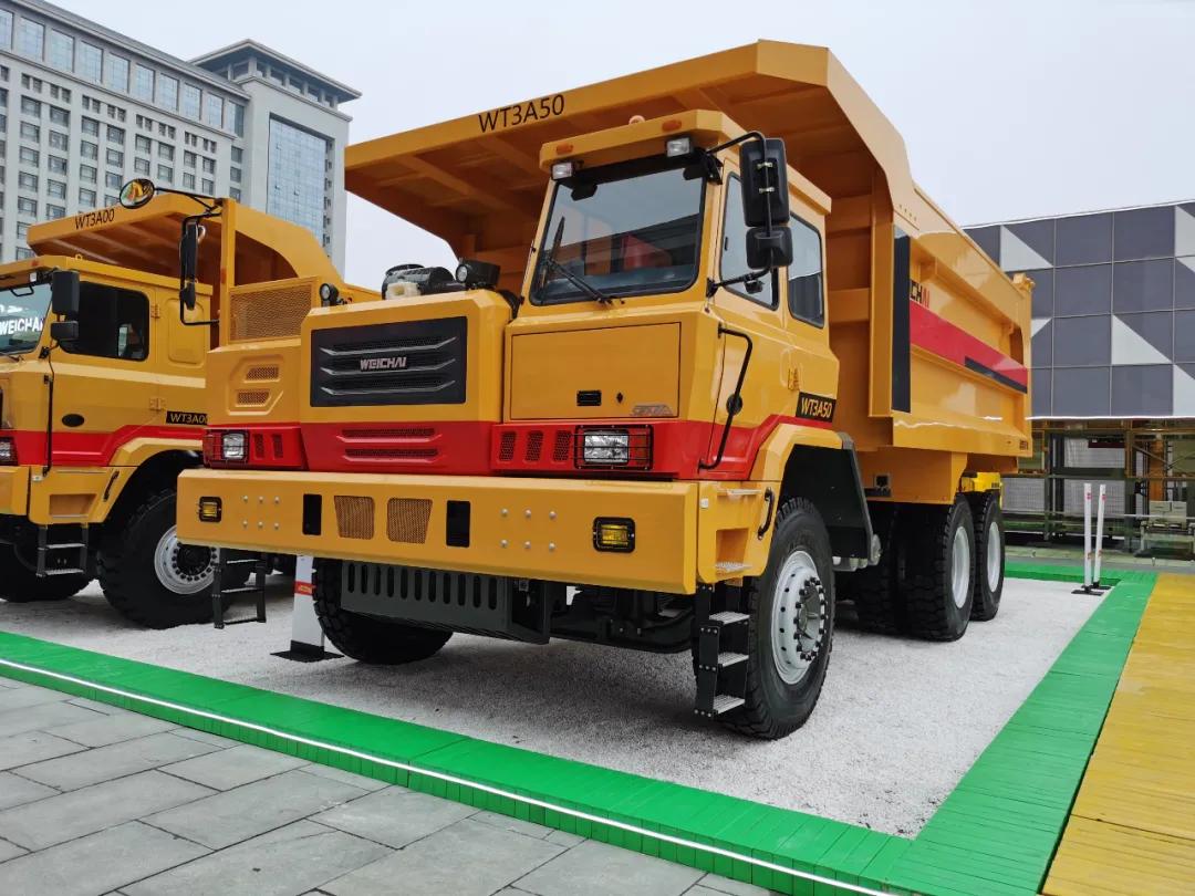 2021年商务年会潍柴特车新产品展示会