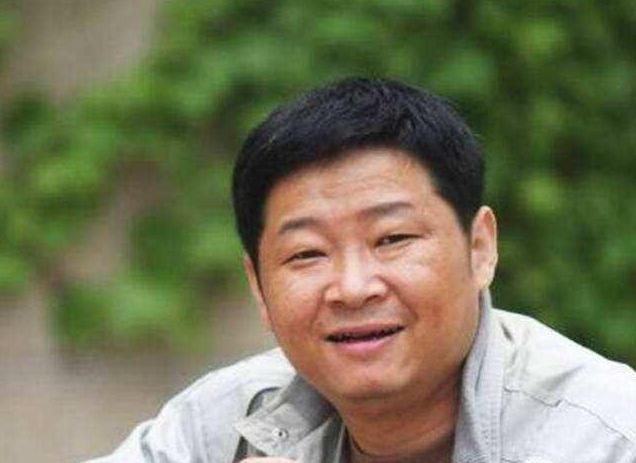 演太监走红的三德子如今成养鸡大户隐居田园生活