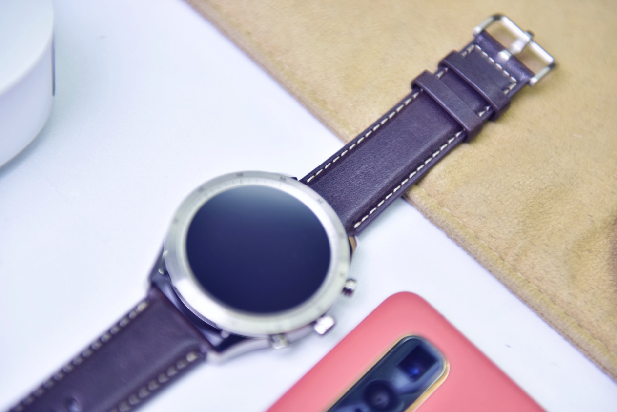 智能手表圈的高端机械手表! Zepp Z精工品质来袭!