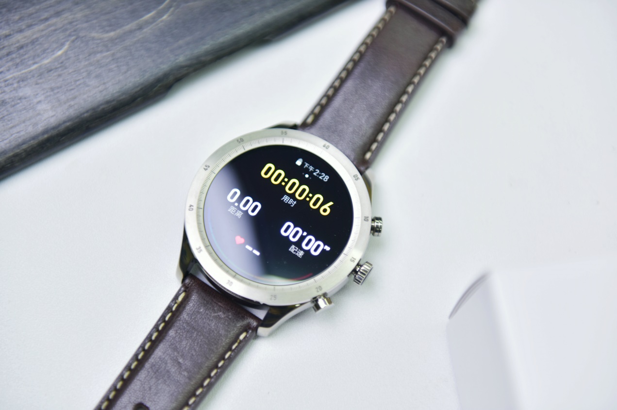 智能手表圈的高端机械手表! Zepp Z精工品质来袭!