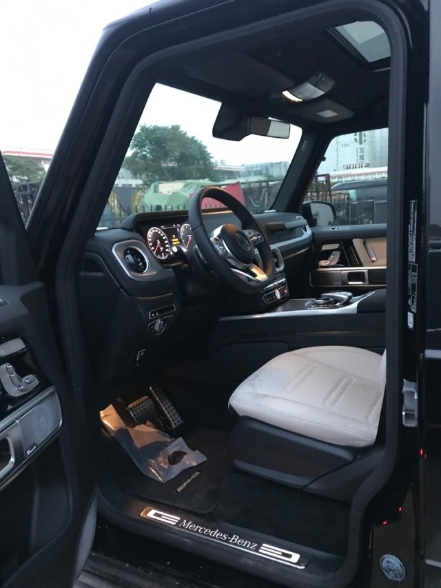 2020款奔驰g500品质高端时尚外观行情解析