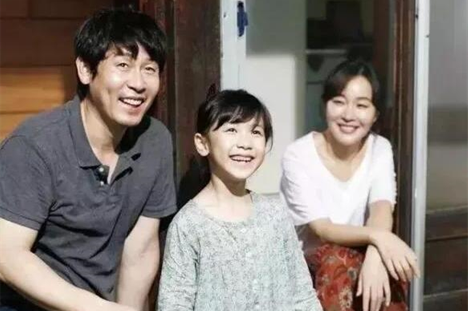 之所以聊这个话题,正是因为最近一条频繁热搜的消息,《素媛》电影原型