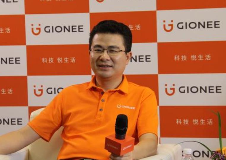 在山寨机混战,华强北神机席卷全国市场的2006年到2008三年时间里