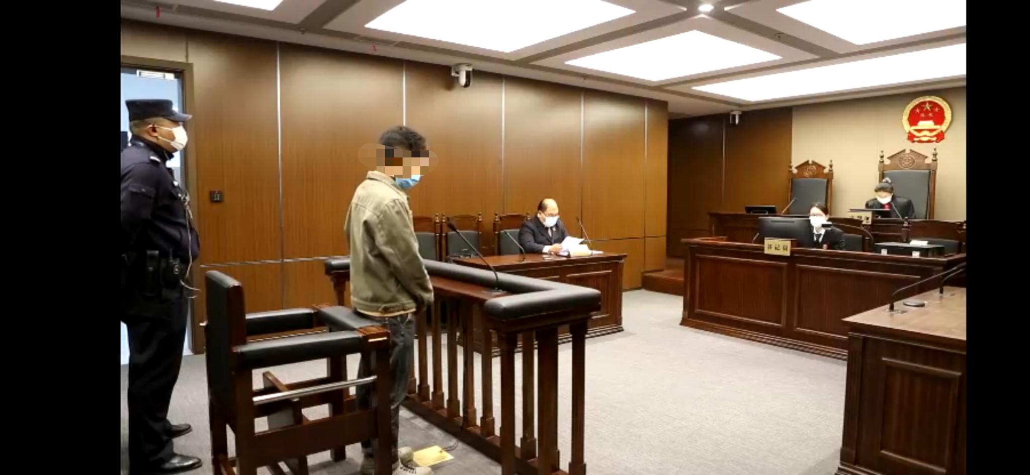 商户给饿了么销售经理“分红”9万元感谢“关照” 双双获刑