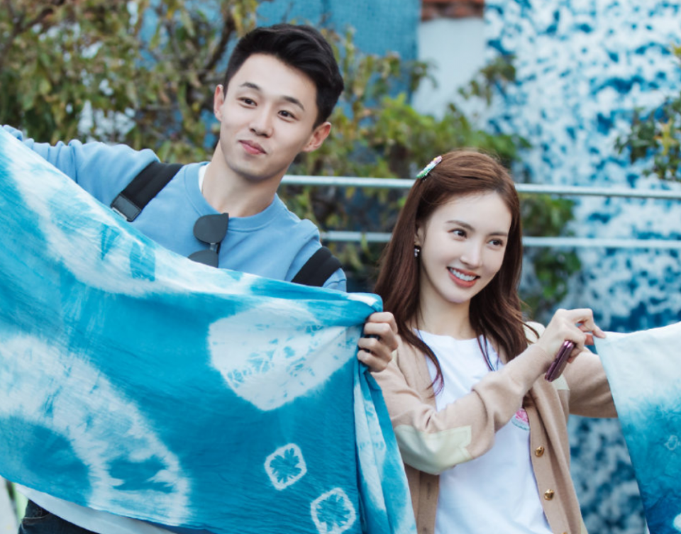 邓伦金晨分手后再同框表情都藏不住还有没有感情一望而知