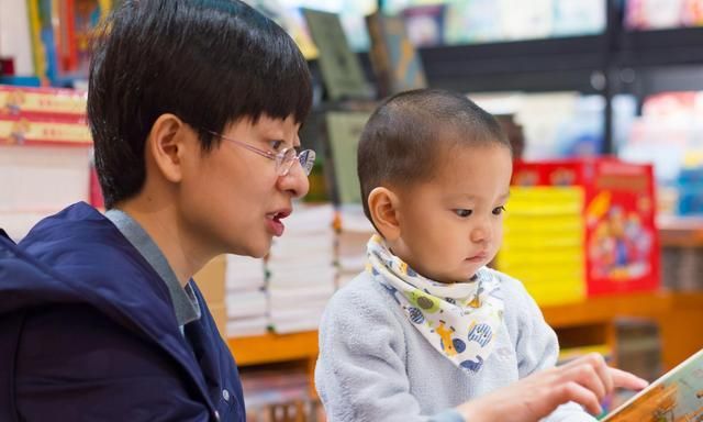 女孩冬天抱被子坐产房外等妈妈,被劝回却仍坚持,理由让人泪奔休闲区蓝鸢梦想 - Www.slyday.coM