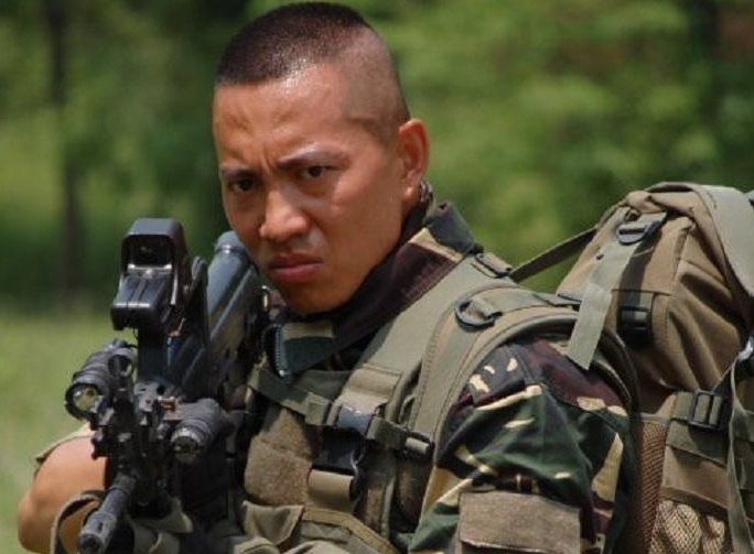 他演活特种兵,展现军人风采,如今娶她为妻,走上人生巅峰|我是特种兵