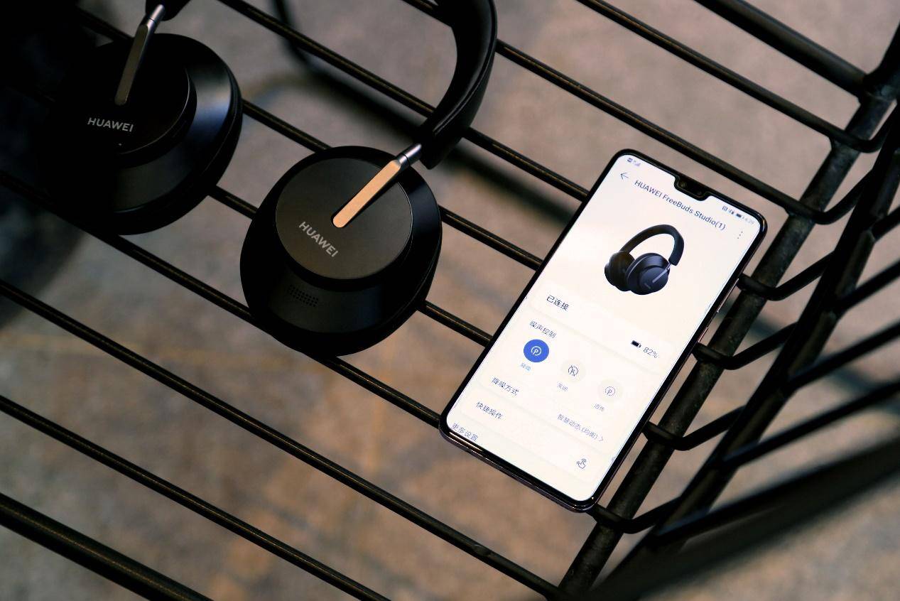 选双十二礼物,三期免息就选华为freebuds studio