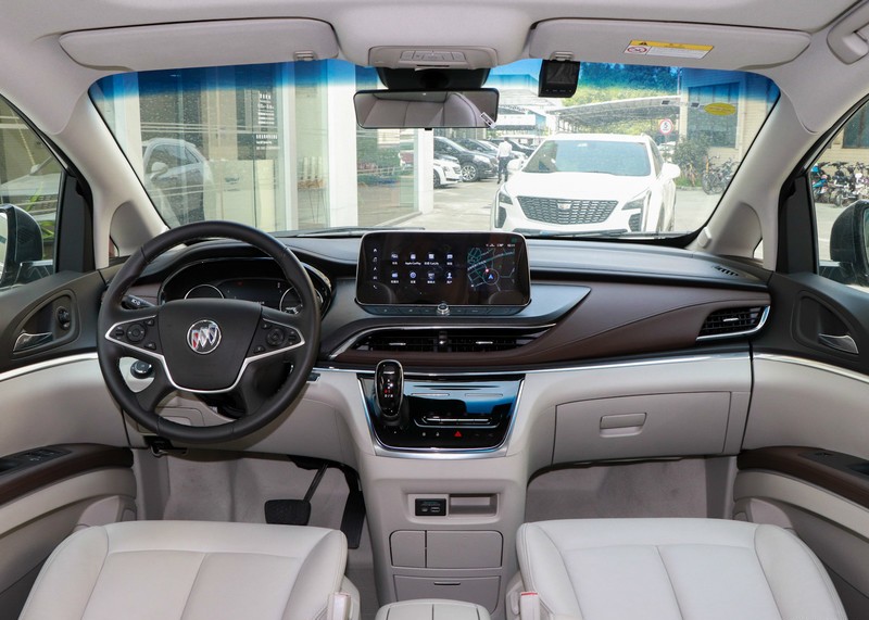 2021款别克gl8到店实拍,大尺寸,大空间,确定不加价?