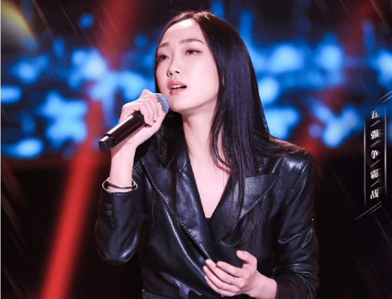 中国好声音季军潘虹参加蒙面唱将猜猜猜开启综艺之路