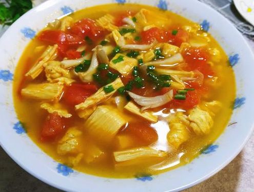 番茄腐竹菌菇汤