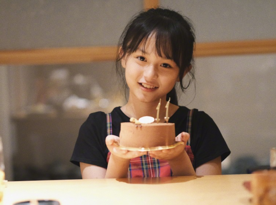 2岁出道的"小芈月"长大了,11岁就美破天际,其他童星没活路了