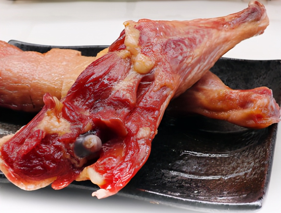 做腊鸡腿时,不可直接晾,教你正确做法,鸡腿咸香入味,嚼劲十足|鸡腿|腊