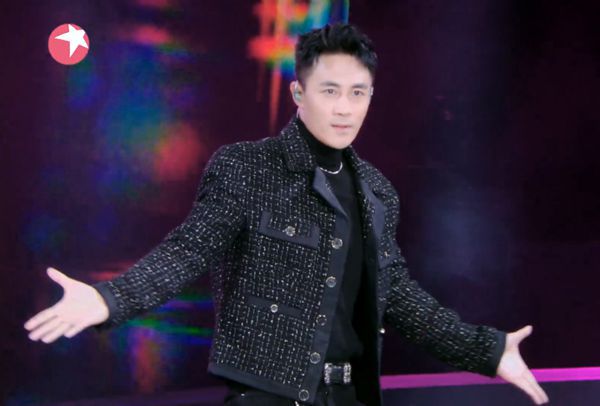 郑爽吐槽杜淳跳舞搞笑张翰隔空回应我不觉得