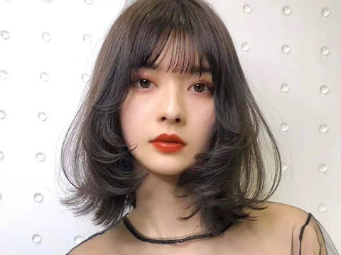 试试时髦减龄的弯弯烫|发型|大弯|烫发_新浪新闻