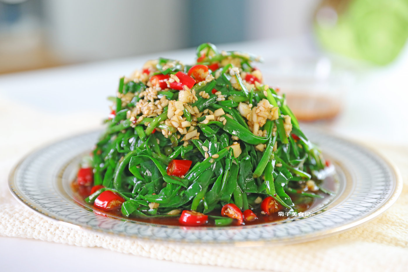 菊子物语凉拌韭菜是菊子姐姐cooking美味的第700道美食,韭菜不仅仅做