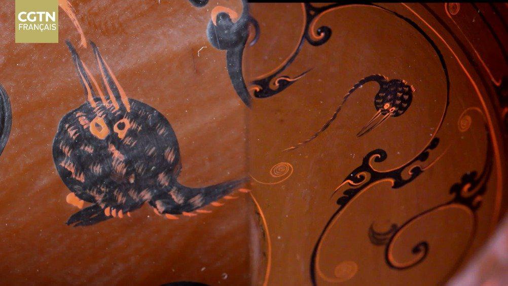 我家狸猫飘了,就拍了它几下,都敢拿眼睛斜视我了