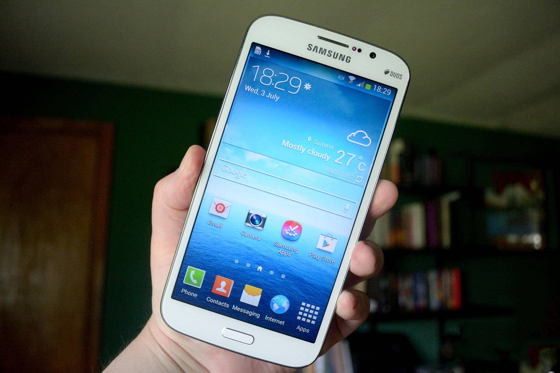 超大尺寸智能手机回顾一不小心成为现代智能手机的常态