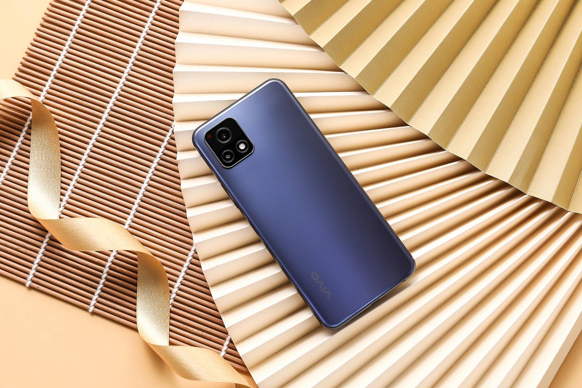 三款流行配色vivoy52s实力诠释时尚潮流美学