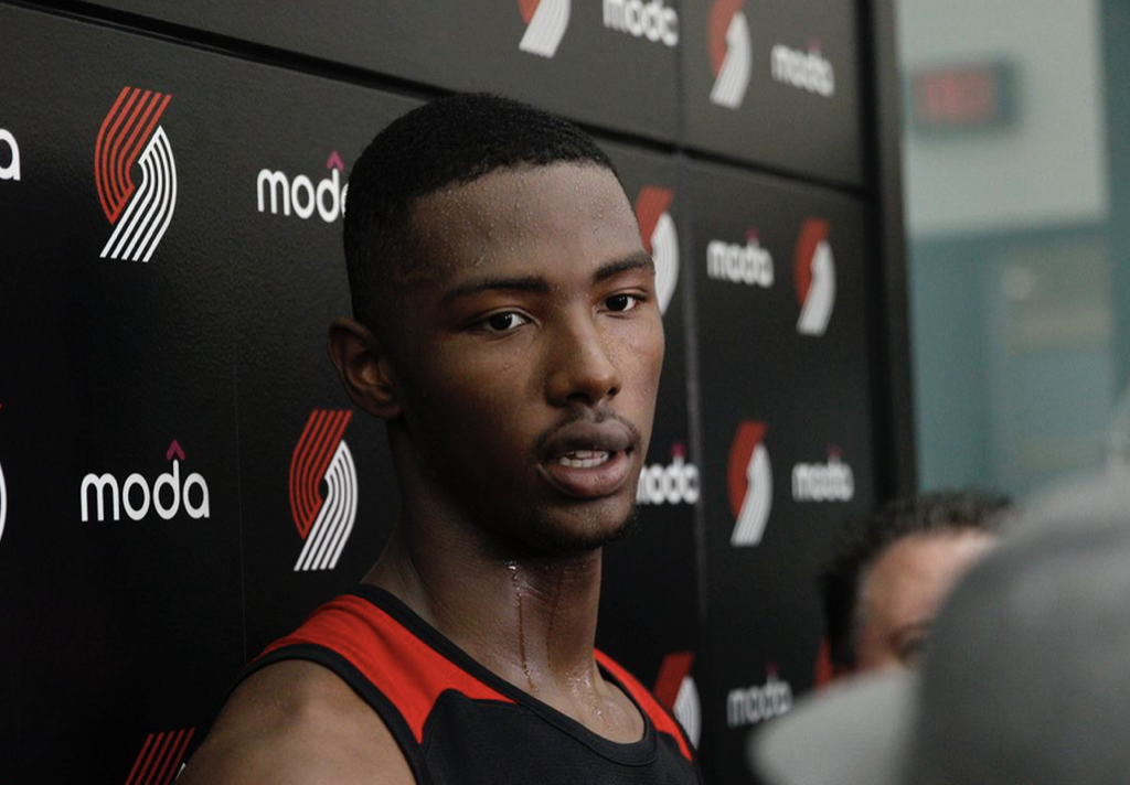 小贾两战37 27如球星,美球迷用他嘲讽沃顿|贾尔斯|开拓者|国王_新浪