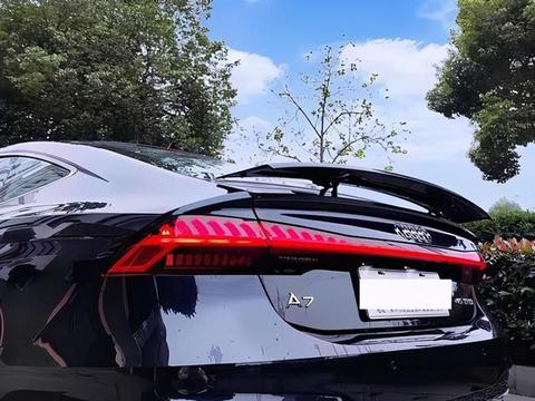 实拍:奥迪a7无框门 升降尾翼太帅,价格优惠,动力能接受吗?