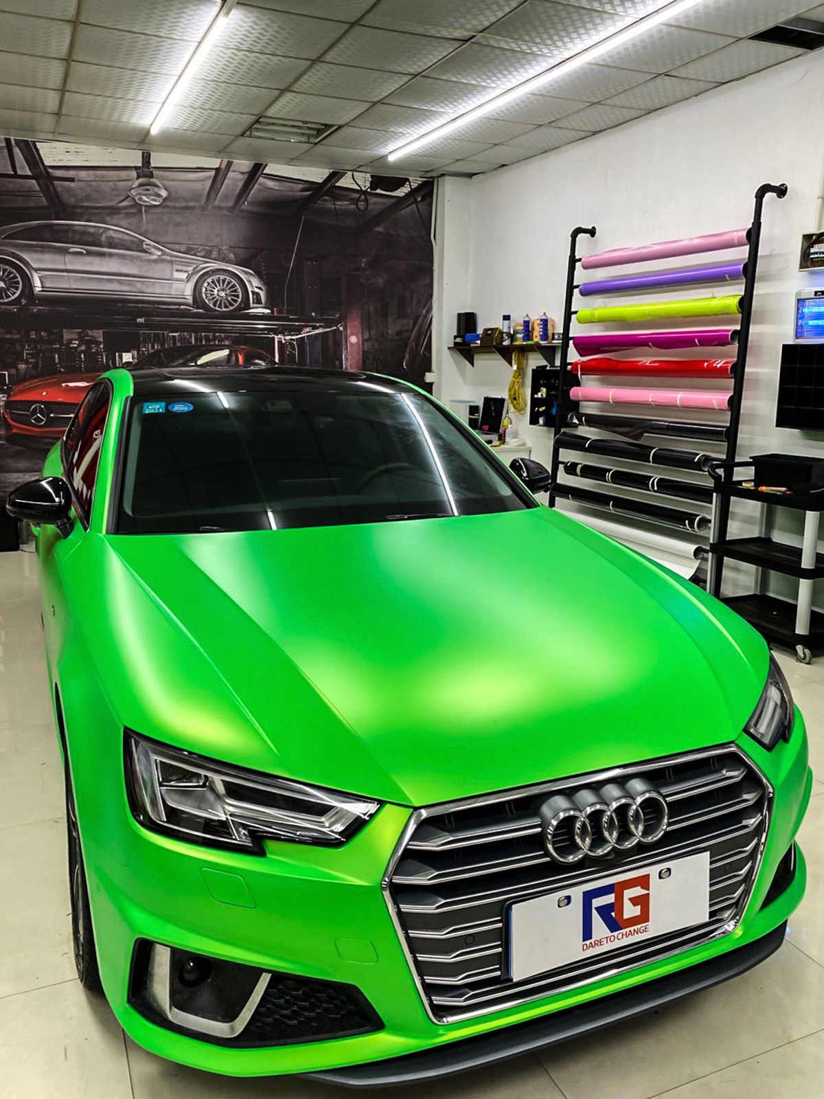 奥迪a4l车身改色电光苹果绿rg瑞集改色膜宁波江北