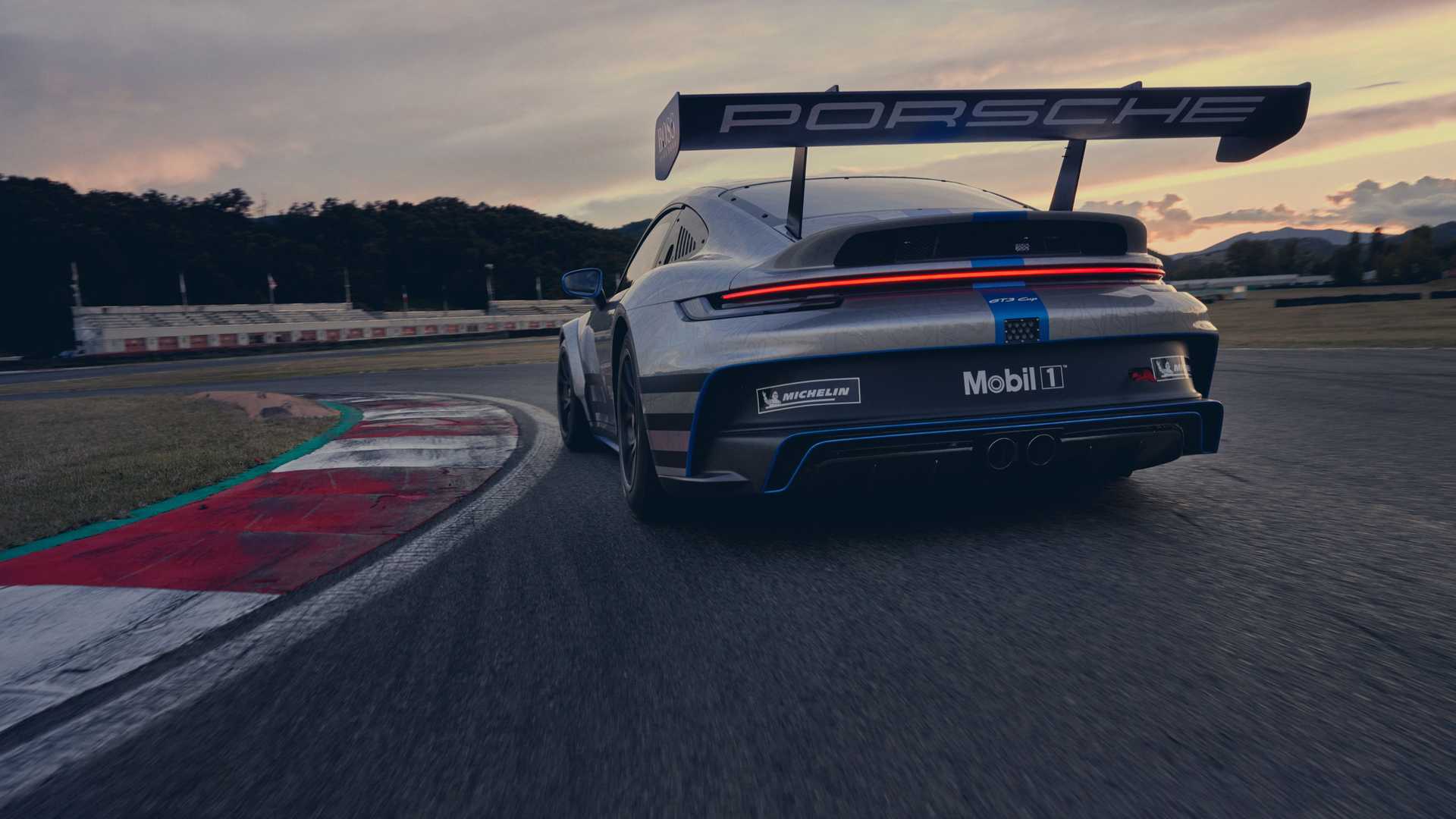 保时捷911 gt3 cup赛车发布!