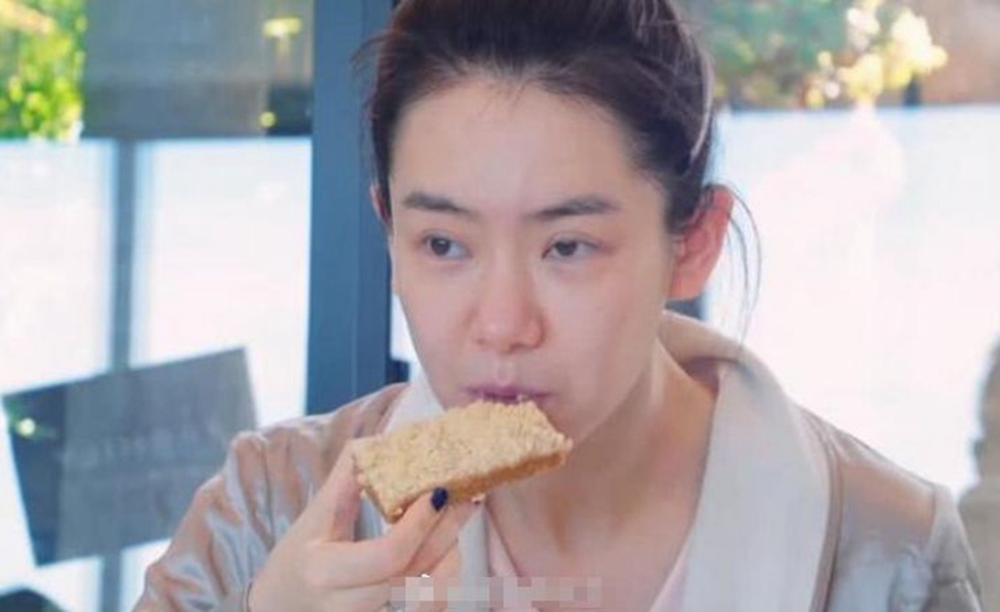 高圆圆卸妆后,蒋欣卸妆后,戚薇卸妆后,网友:这是深深的伤害